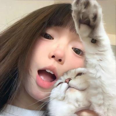 豆丁小女巫
